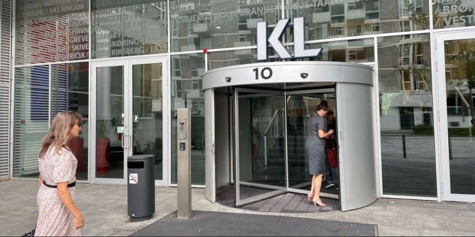 KL brugte i dag tid på forklare borgmestrene, at sanktionsloven er til fordel for de kommuner, som ikke sætter skatten op.
