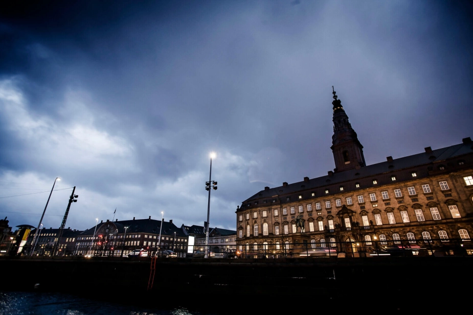 Væksten i den statslige administration fortsætter.