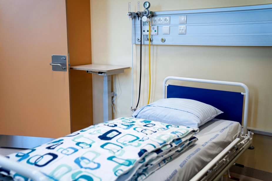 De 3.000 sengepladser er til borgere, som er for syge til at være derhjemme eller på plejehjem, men som ikke har brug for at være indlagt på et hospital.