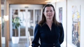 Adskil ledelse og trivsel i evalueringerne