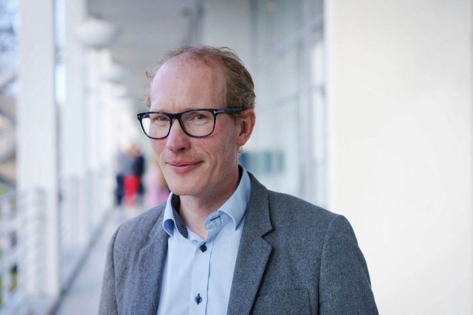 Henrik Hvidesten måtte trække sig som borgmester efter upassende opførsel.
