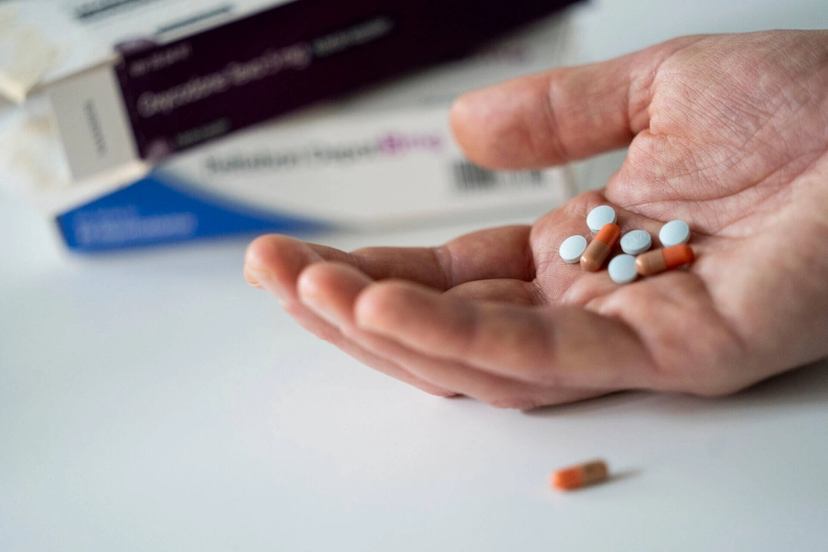 De to personer havde indtaget det syntetiske opioid N-Desethyl-isotonitazen, der er meget stærkt og kan være dødeligt selv i meget små doser.
