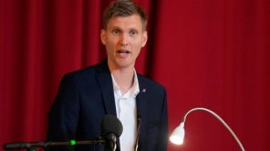 Trods ministeradvarsel: Skærer millionbeløb fra kunstmuseum