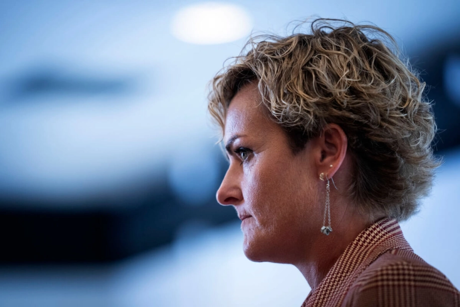 Det bliver ikke i foråret, regeringen gennemfører specialeplanen på handicapområdet.