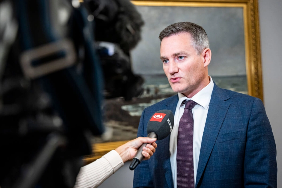 Rasmus Jarlov (K) tror ikke på, regeringen vil nå i mål med at fjerne bureaukrati med mindre man går helt anderledes til værks.