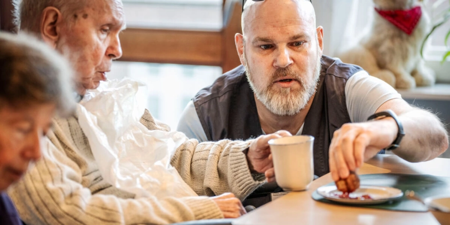 Når der skal laves en ny tilsynsmodel på ældreområdet, kan politikerne med fordel hente inspiration i Roskilde Kommune, lyder det i ny VIVE-evaluering.