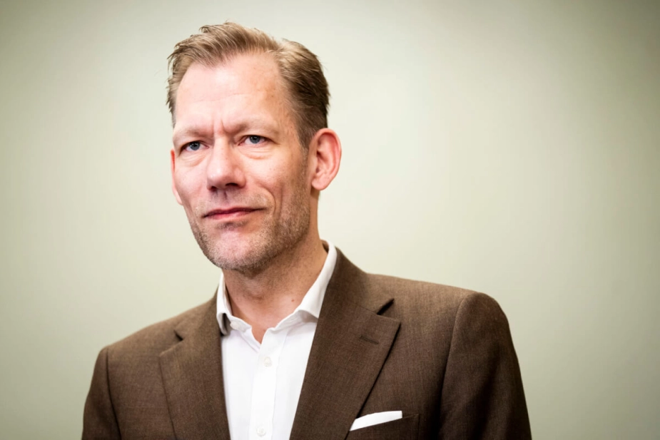 "Vi har lavet en aftale, der sikrer rammerne for, at vi kan behandle flere børn og unge med psykiske problemer." siger Heino Knudsen, der er formand for Regionernes Lønnings- og Takstnævn,
