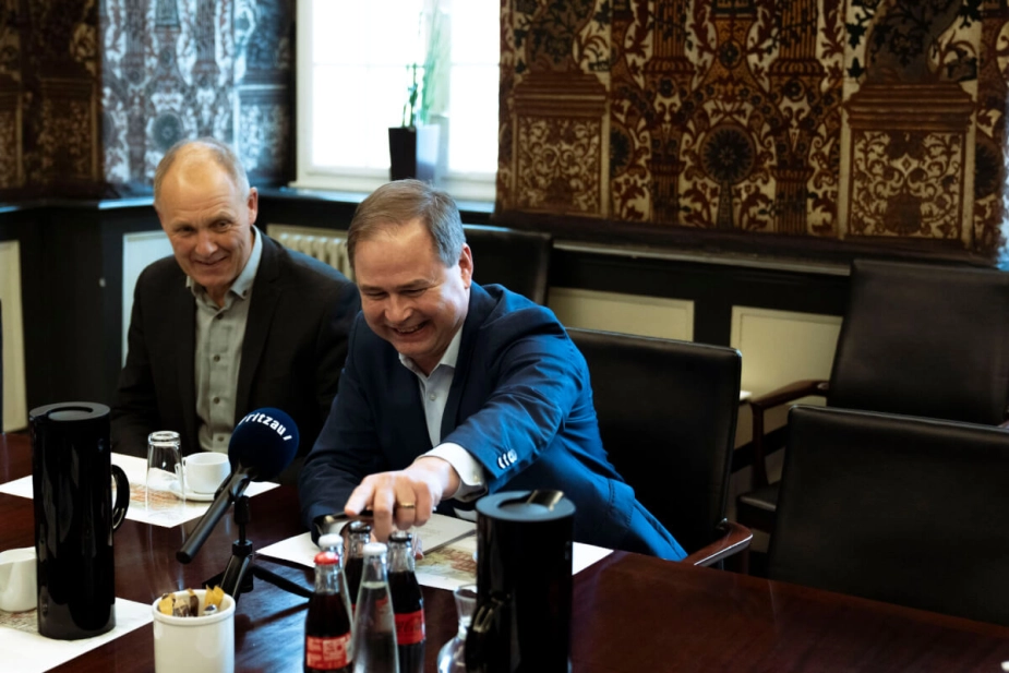 Det bliver KL-formand Martin Damm og finansminister Nicolai Wammen, der vil svinge taktstokken, når det kommer til økonomien på socialområdet.