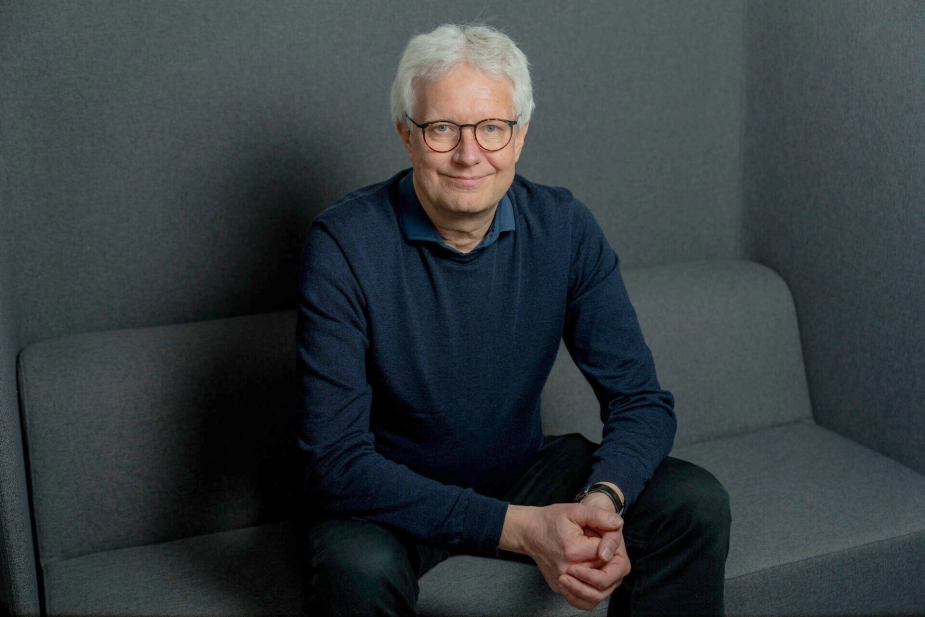 "Ubrugte penge bliver liggende i kommunekasserne, som vokser år for år," siger professor i kommunaløkonomi, Kurt Houlberg.