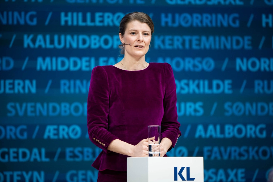 Beskæftigelsesminister Ane Halsboe-Jørgensens (S) orientering indeholder både en liste over de kommuner, der ikke levede op til kravene i anden halvdel af 2024, og en status over kommunernes placering i resultatmålene og det skærpede tilsyn.