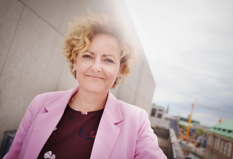 "Det giver mest mening at opretholde kravet om, at der skal indhentes straffeattest,” siger social- og boligminister Pernille Rosenkrantz-Theil i en skriftlig kommentar.