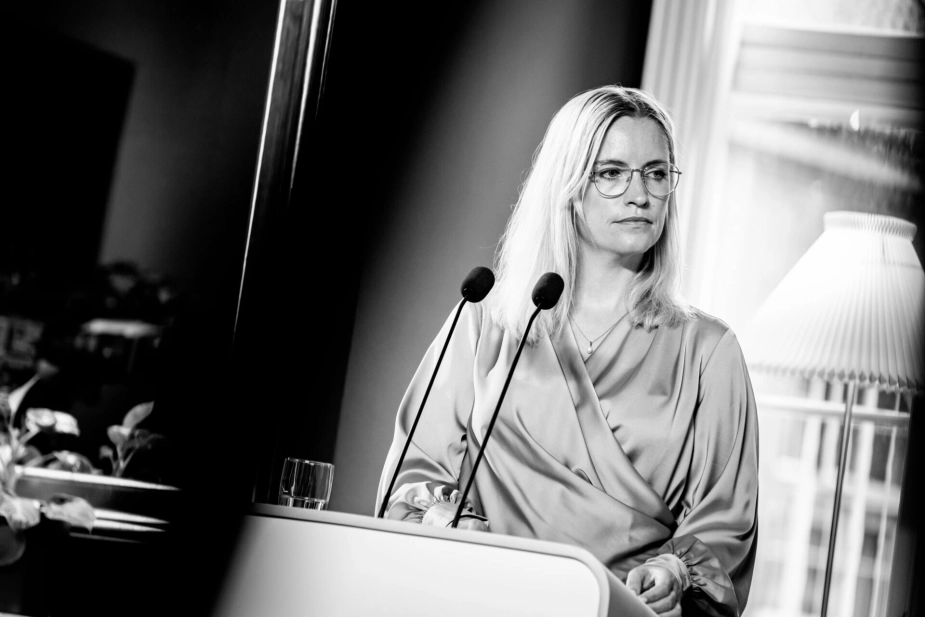 Venstres økonomiminister Stephanie Lose (V) sidder lige nu i de afgørende forhandlinger og beslutter, hvad den kommende reform skal indeholde, og hvordan processen med de øvrige partier skal foregå.