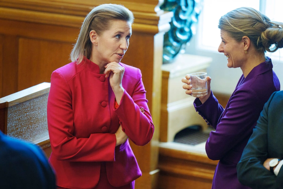 "Hvis tilgangen er, at alle er lige for loven, kan vi ikke føre god socialpolitik," siger Mette Frederiksen.