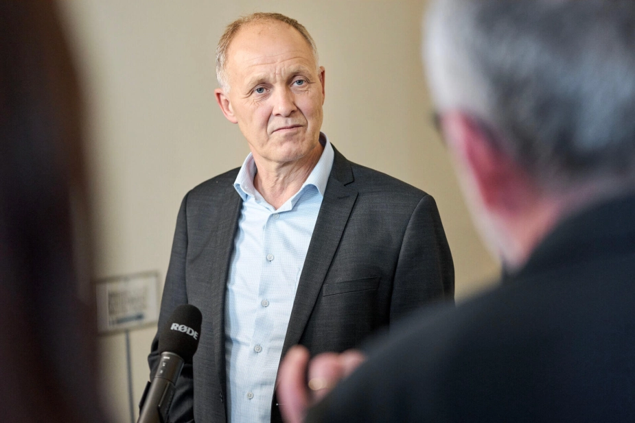 KL's forhandlingsdelegation med formand Martin Damm i spidsen har ifølge chefredaktør Arne Ullum i lange stræk udnyttet deres forhandlingsrum ret optimalt. Aftalen overgår set med kommunale briller sidste års aftale, og dermed er den ifølge chefredaktøren den bedste i 16 år.