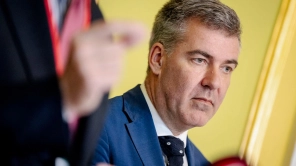 Minister glider uden om spørgsmål om udbudspligt: "En naturlig del af arbejdet"