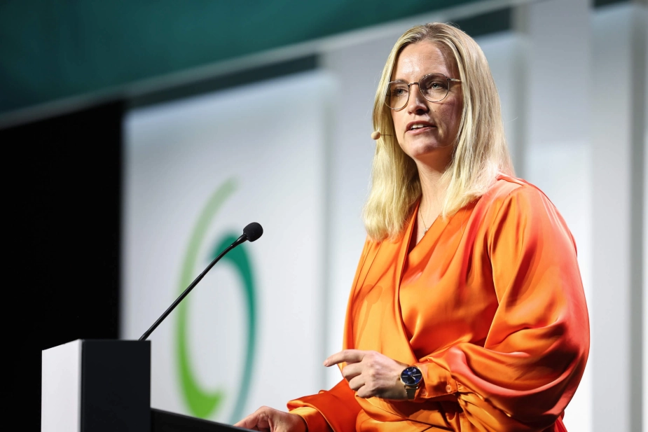 Stephanie Lose glædede sig på Dansk Fjernvarmes landsmøde  over, at prisloftet på overskudsvarme blev fjernet tidligere på året trods modstand i centraladministrationen, inden hun til sidst nåede hen til det følsomme spørgsmål om udfasningen af gasfyr.