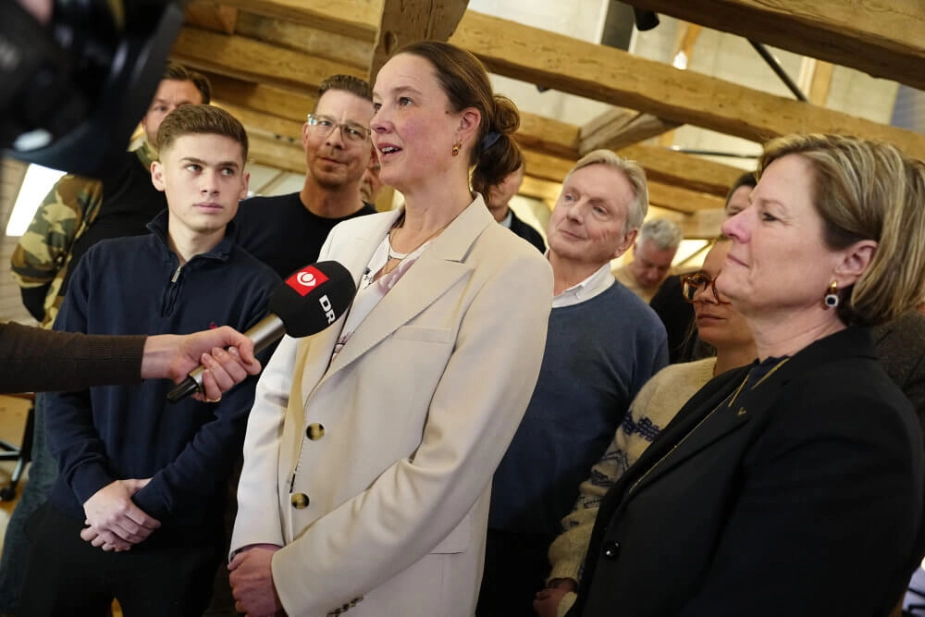 Marie-Louise Brehm Nielsen fra lokallisten Din Stemme bliver borgmester i Lolland Kommune, efter at hun forlod én lejr for at forhandle med en anden.