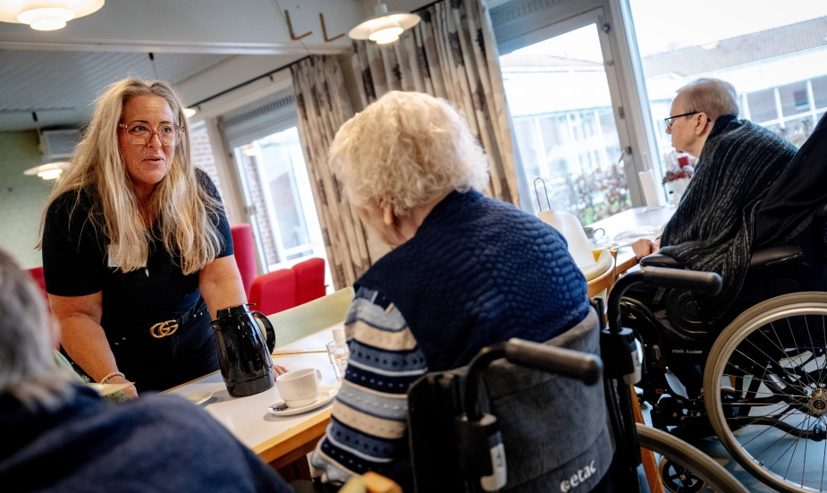 Sundhedsstyelsens nye kursus er tænkt som et redskab, arbejdspladserne kan bruge i forbindelse med introduktion og oplæring af nye medarbejdere i ældreplejen.