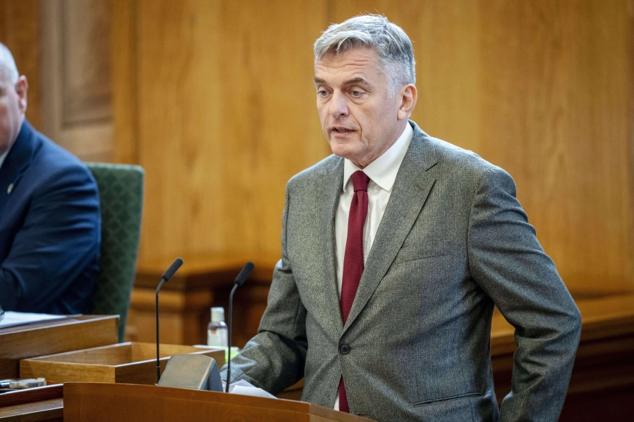 Politisk ordfører Jan E. Jørgensen og Venstre har brug for tid, før partiet vil tage stilling til et eventuel sprøjteforbud for at beskytte grundvandet.