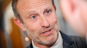 Regeringen vil prioritere projekter til elnettet med lov