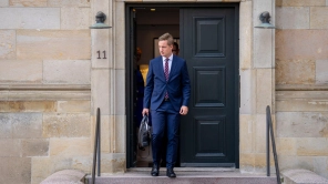 Minister åbner dør på klem for tværkommunale lokalplejehjem