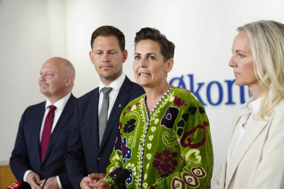 Økonomi- og indenrigsminister Pia Olsen Dyhr (SF) har fredag præsenteret en aftale for regionernes økonomi for næste år.