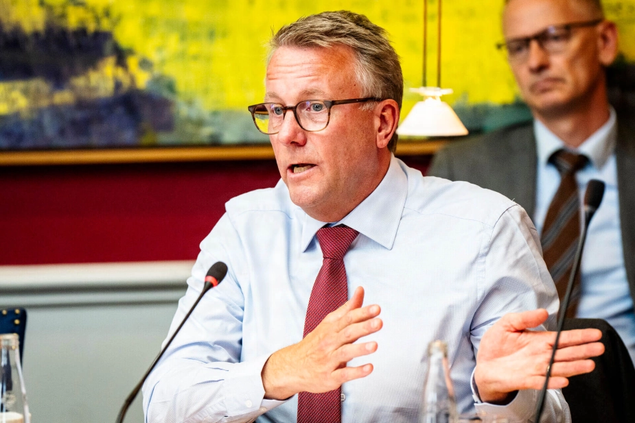 "Kommunerne har aktuelt omkring 50.000 ukrainere boende, og nogle af kommunerne er nu hårdt pressede," siger udlændinge- og integrationsminister Morten Bødskov.