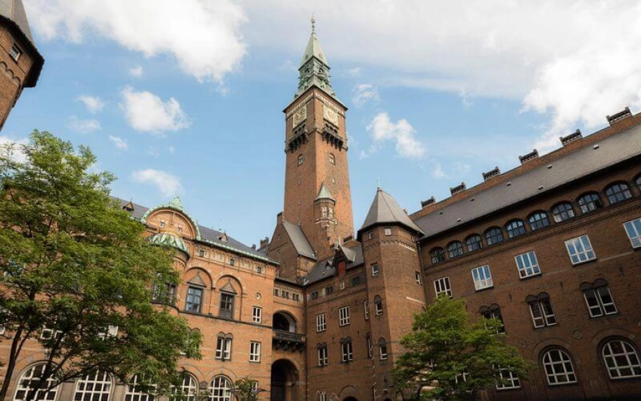 Politikerne på Københavns Rådhus er enige om at lave en ny organisering, for at gøre strukturen mere simpel.