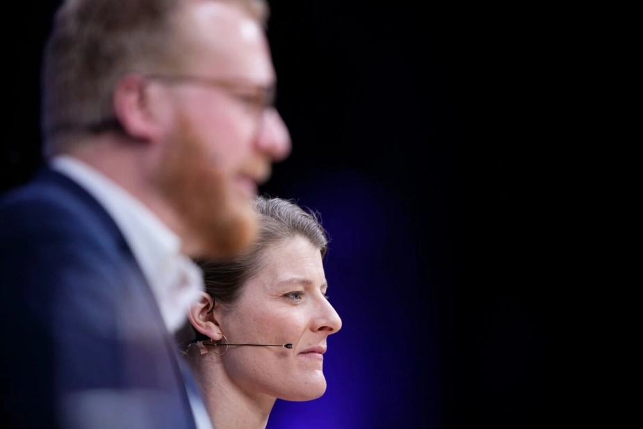 Beskæftigelsesminister Ane Halsboe-Jørgensen og FH-formand Morten Skov Christiansen ønsker hver især, at kommunerne arbejder med kommunale fritidsjob til unge og bliver bedre til at oprette lærepladser.