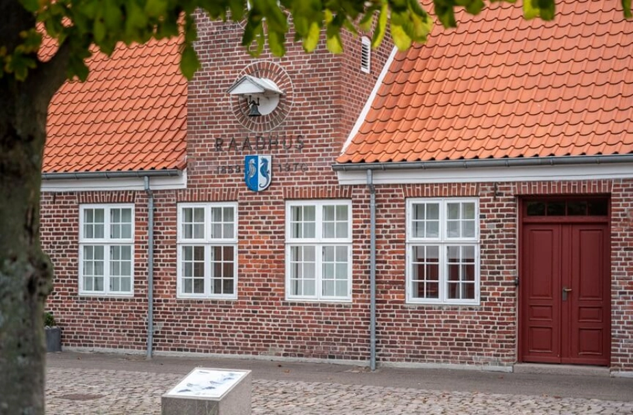 Politikerne på Fanø Rådhus er ikke færdige med at diskutere sparebudget 2024-2027.