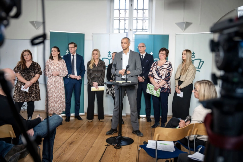 Folkeskoleaftalen, der har til hensigt at skabe mere frihed ude på skolerne, indebærer også, at frihedsforsøgene i Holbæk og Esbjerg snart ophører.