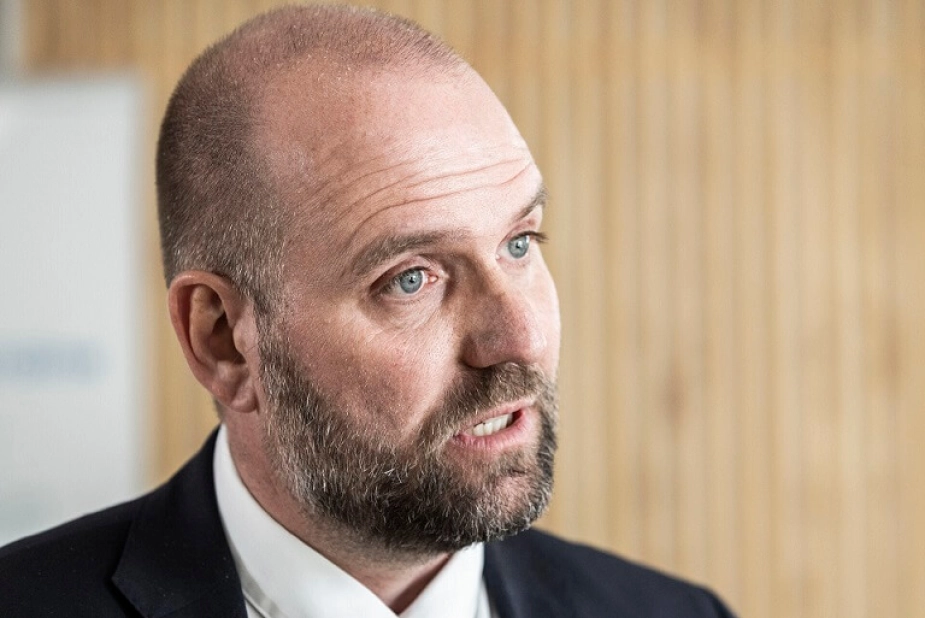 Borgmester og formand for KL's Børne- og Undervisningsudvalg Thomas Gyldal Petersen mener, det er vigtigt at sikre, at de elever, der i dag gør brug af 10. klasse, bliver fanget op af de nye tilbud.