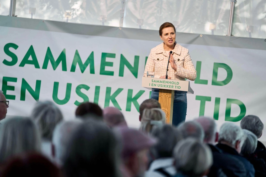 Landets borgmestre skal passe på med at lytte til statsminister Mette Frederiksens drøm om en ny dansk skibsproduktion baseret på statslige investeringer i krigsskibe. Det skriver chefredaktør Arne Ullum i denne kommentar.