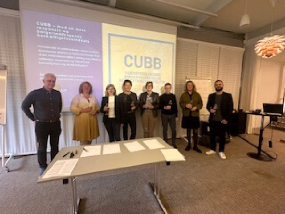 CUBB 2.0 blev markeret med en underskrift, da Aalborg Universitet og partnerkommunerne onsdag og torsdag i denne uge mødtes til seminar på Skarrildhus ved Kibæk.