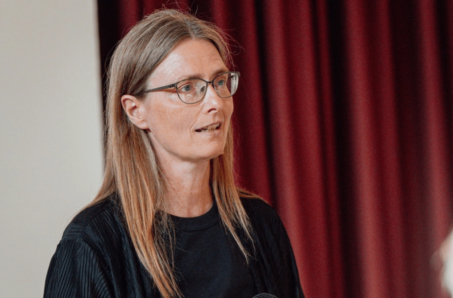 "Vi tager naturligvis stævningen og anmeldelsen alvorligt og vil forholde os til de heri rejste spørgsmål i de relevante juridiske fora," siger Pernille Ingildsen, direktør i Odsherred Forsyning.