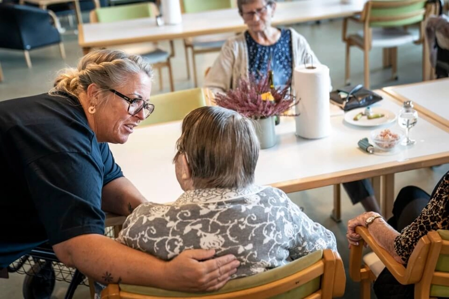 Beboerne på to plejehjem i Rebild Kommune kan se frem til at få mere medbestemmelse i hverdagen.