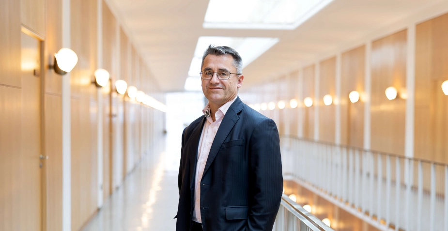 "Sundhedsreformen gør samarbejdet mellem kommune og region vigtigere end nogensinde før," siger rådmand for Sundhed og Omsorg i Aarhus Kommune, Metin Lindved Aydin (R).