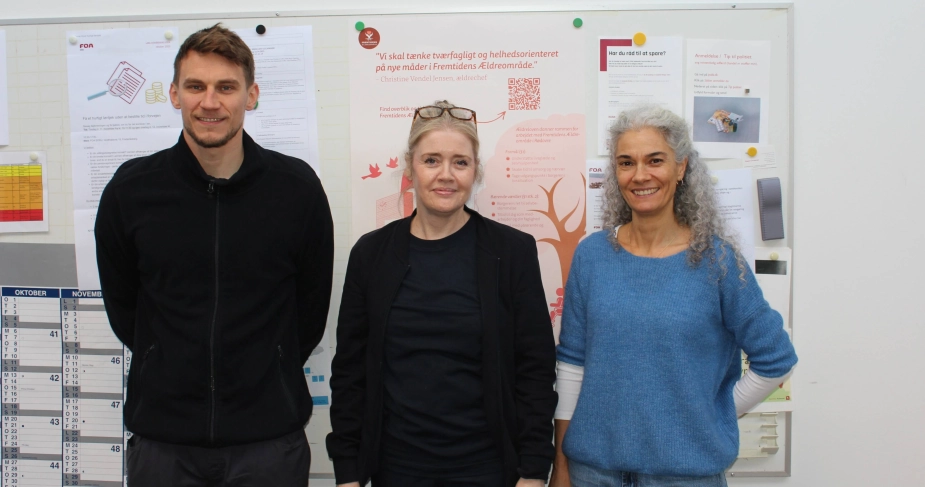 Fra venstre: Rasmus Boss Jørgensen, fysioterapeut, Charlotte Shibli, social- og sundhedsassistent og Dorthe Skov Hansen, visitator - alle medarbejdere fra ældreområdet i Rødovre Kommune