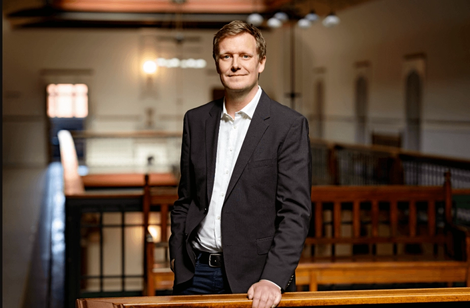 "Det væsentlige for Venstre, når vi skal pege på, hvem der skal være overborgmester, det er jo, at vi får mest mulig borgerlig politik igennem, og hvis der ikke er et borgerligt flertal, så ser vi jo på, hvor kan vi få mest ud af vores mandater," siger Jens-Kristian Lütken (V), beskæftigelses- og integrationsborgmester.