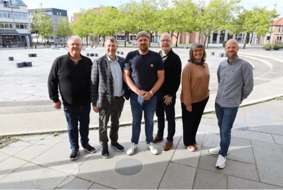 Mikael Würtz (DF), Ib Lauritsen (V), Rune Lyager (Fælleslisten), Henrik Engedahl (V), Annette Mosegaard (K) og Kasper Pauli Pedersen (S) har indgået budgetforlig.