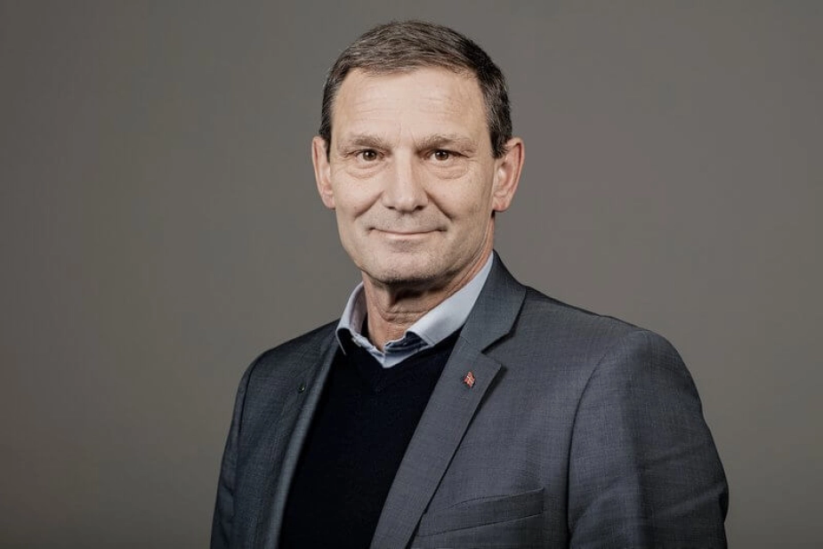 "Det, jeg appellerer til, er, at man vælger sine kilder med omhu, og at man gør sit journalistiske forarbejde, siger viceborgmester Steen Holm Iversen efter dækningen af vederlagssagen i Varde, som han var hovedperson i.