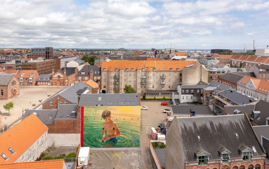 Her ses et værk fra i sommer af den serbiske kunstner Wuper Kec.