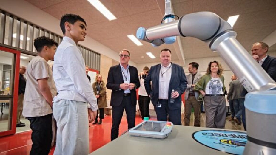 Adm. direktør Lars Sandahl Sørensen, Dansk Industri, og forbundsformand, Claus Jensen, Dansk Metal, til debat om unge og valget.