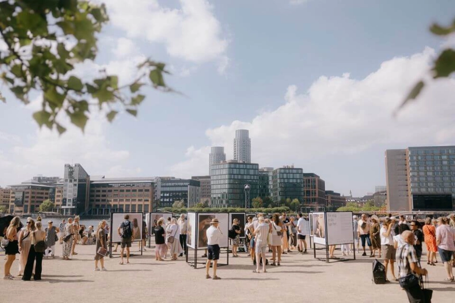 Åbningen af udstilling på Islands Brygge i København.