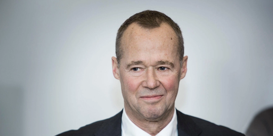 Det bliver tidligere departementschef Per Okkels, der som opmand skal tage imod kommuner og regioners klager over opdelingen i sundhedsrådene.