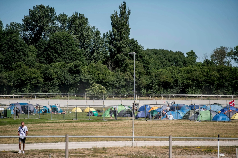 Tinderbox festival afholdes i Tusindårsskoven, hvilken ligger i en landzone. Ny lokalplan er på vej for at sikre de rette tilladelser.
