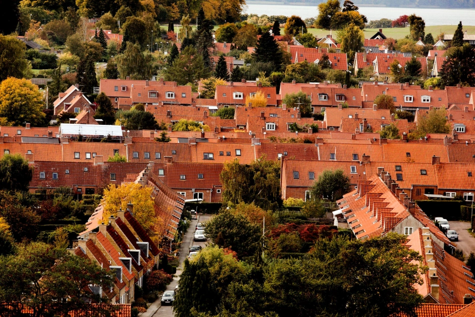 Ligesom der er meget store forskelle på boligpriserne på tværs af landet, så er der også store forskelle på friværdierne.