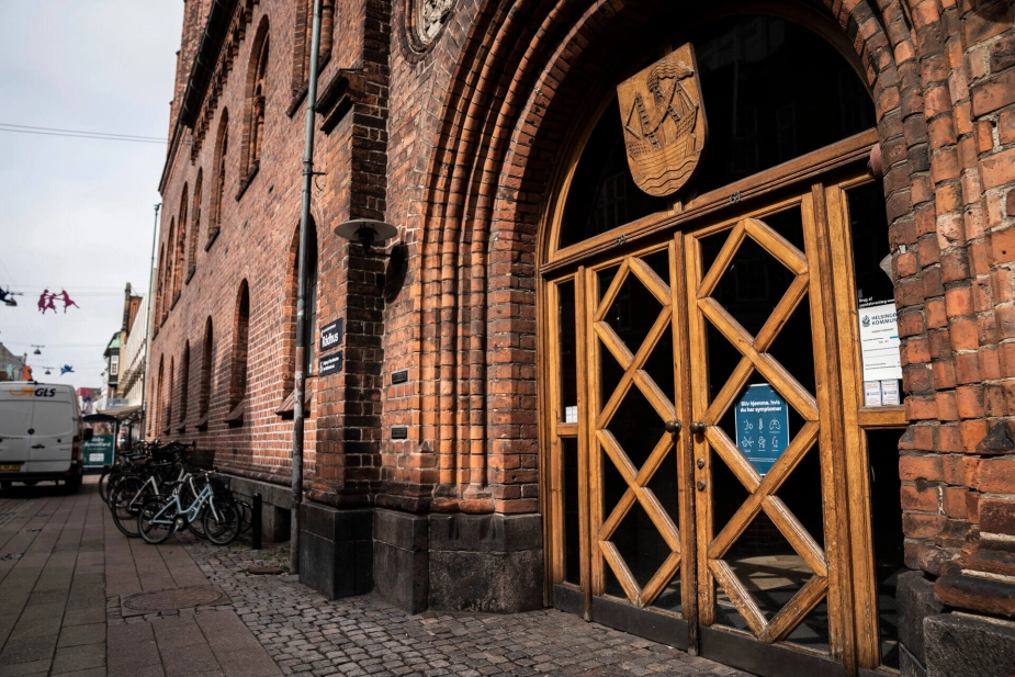 På mandag skal byrådet i Helsingør godkende forslaget om at genindføre gratis parkering i bymidten.