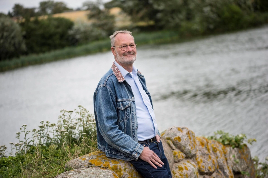 Regeringen afsætter 20 millioner kroner til en pulje, som skal hjælpe ø-kommuner og småøer med at få bygget flere almene boliger. Det glæder Ærø-borgmester Peter Hansted (S).