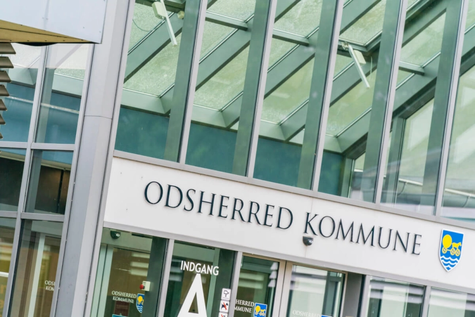 Odsherred Kommune blev af en praktiserende læge i starten af december gjort opmærksom på mulig overmedicinering i forbindelse med et dødsfald på institutionen Lynghuset. Sagen har ført til flere hjemsendelser af personalet, og politiet efterforsker forløbet.